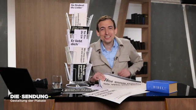 Diese Plakate sehen langweilig aus - und genau DAS ist der Plan